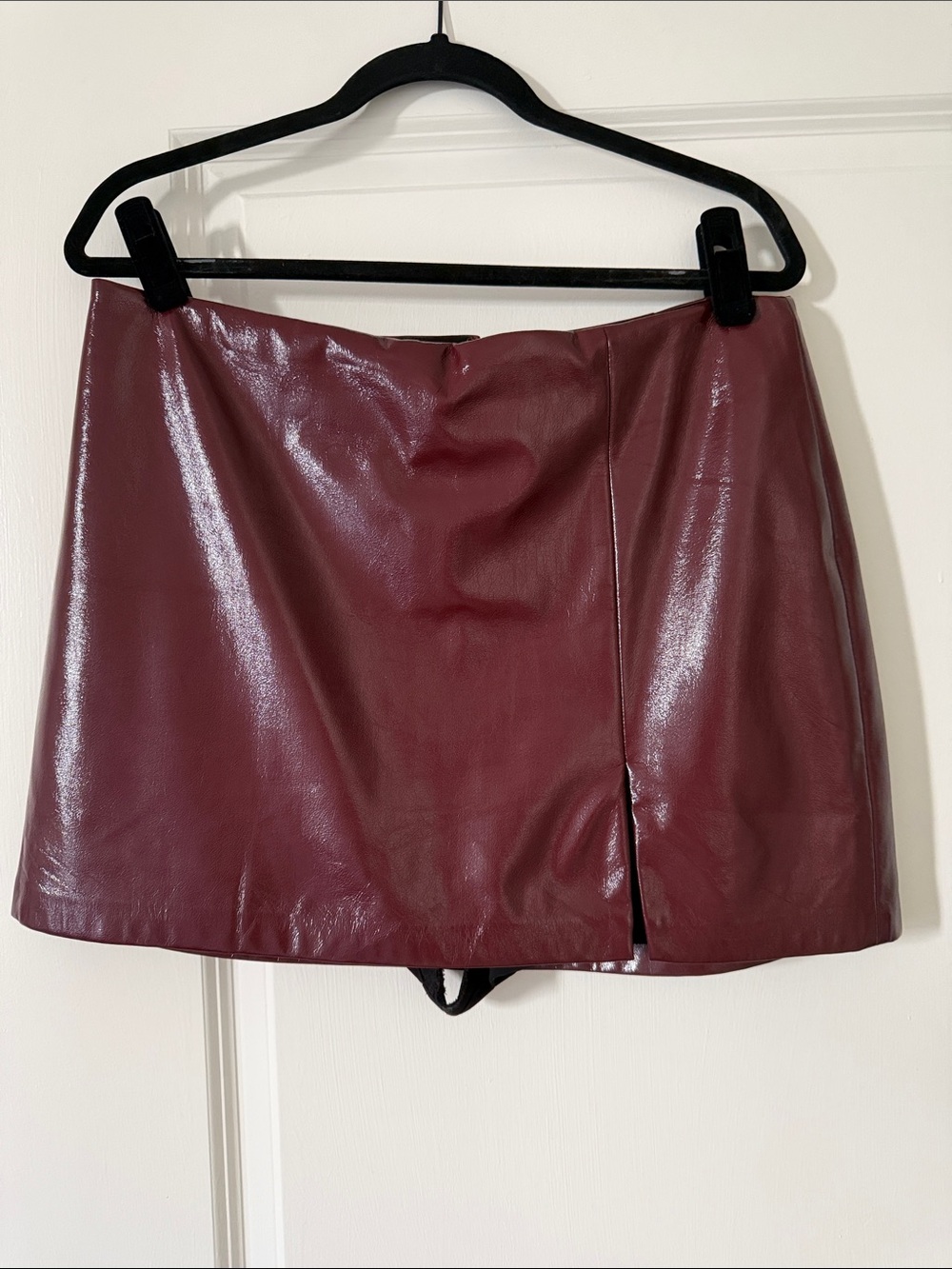 NWOT - Amanda Uprichard Dale Skort in Burgundy - Picture 5 of 7